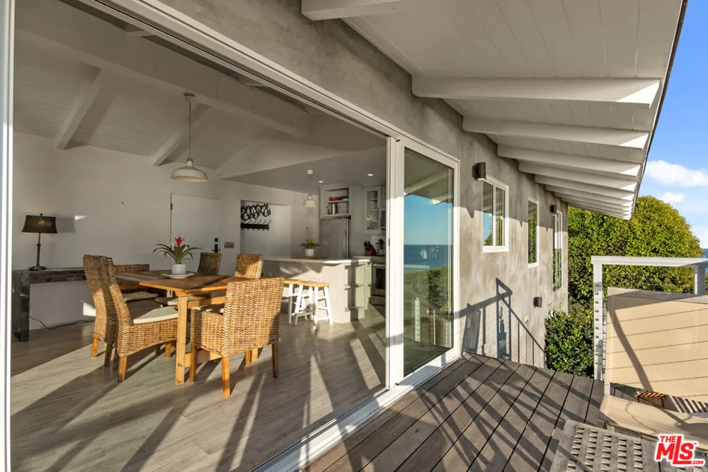 2011 Edgewater Way Santa Barbara, CA 93109