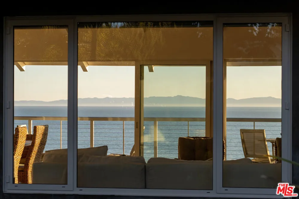 2011 Edgewater Way Santa Barbara, CA 93109