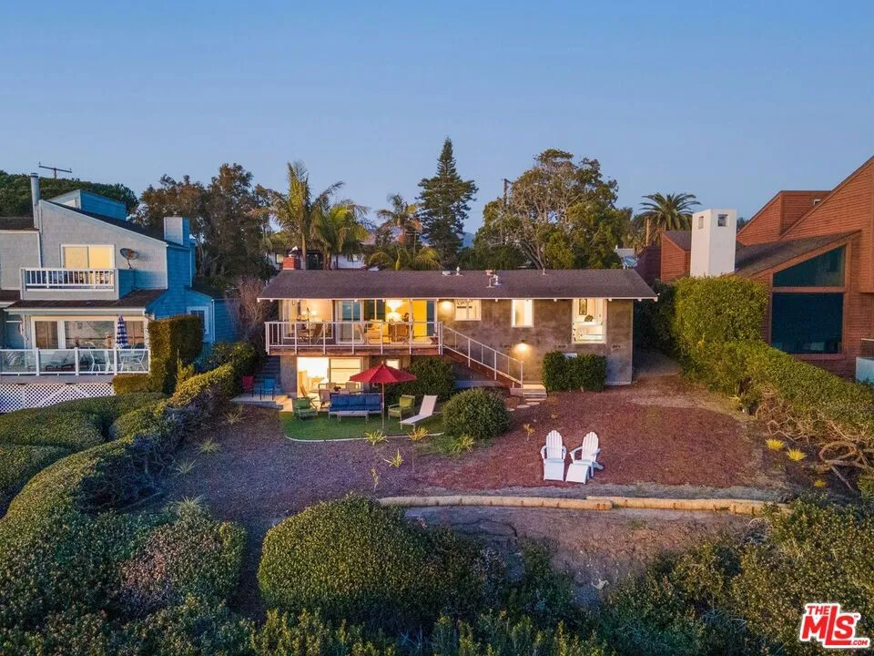 2011 Edgewater Way Santa Barbara, CA 93109