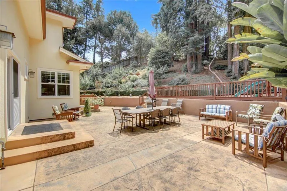 839 Calabasas Road Watsonville, CA 95076