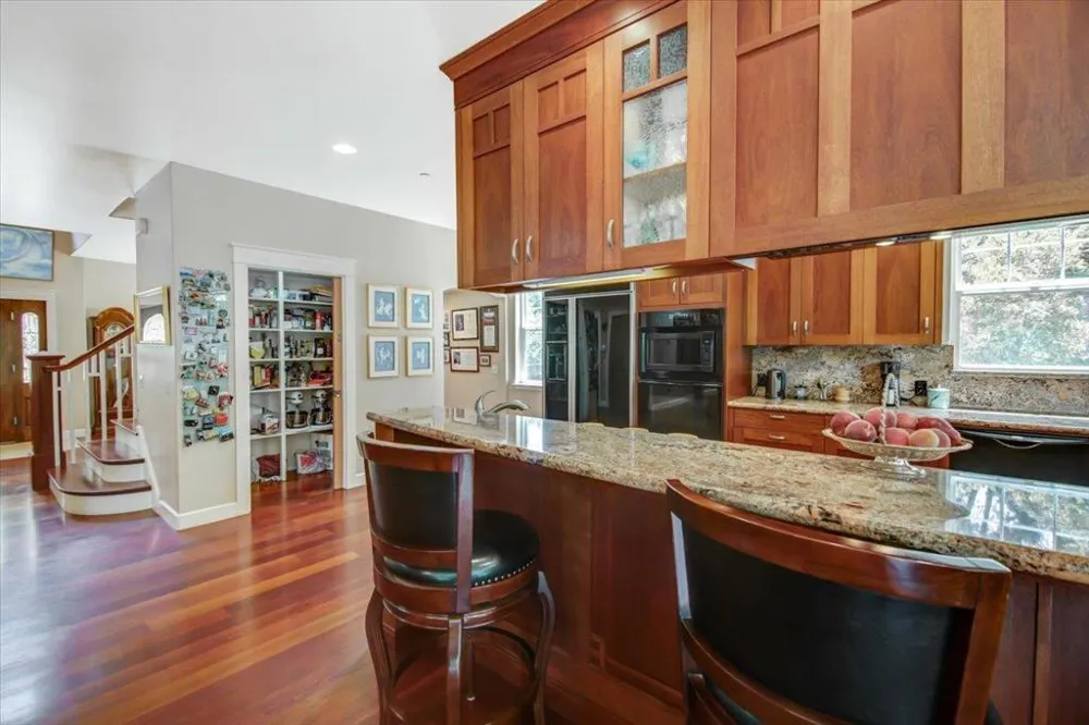 839 Calabasas Road Watsonville, CA 95076