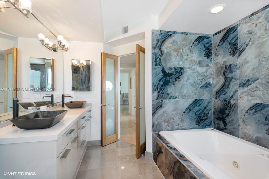 Address Not Shown Miami Beach, FL 33139