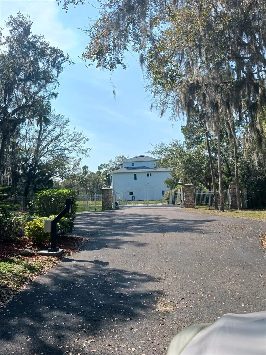 5353 TROPICAL WOODS COURT Port Richey, FL 34668