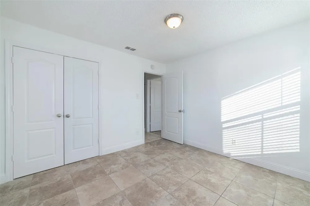 3844 Waldorf Street Fort Worth, TX 76119