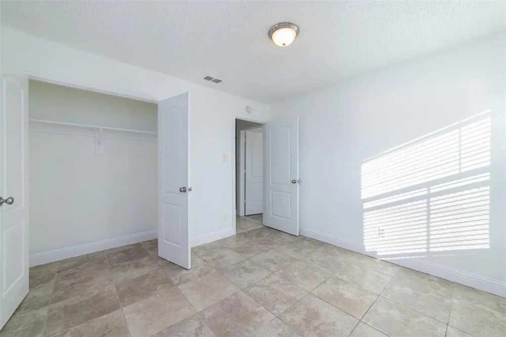 3844 Waldorf Street Fort Worth, TX 76119