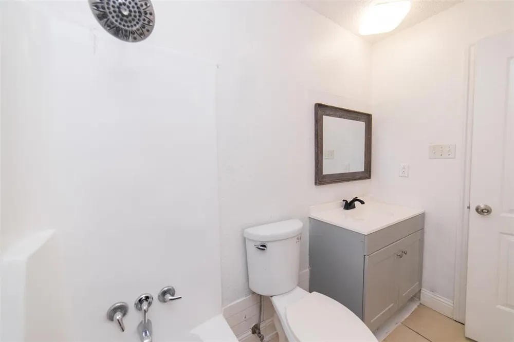 3844 Waldorf Street Fort Worth, TX 76119