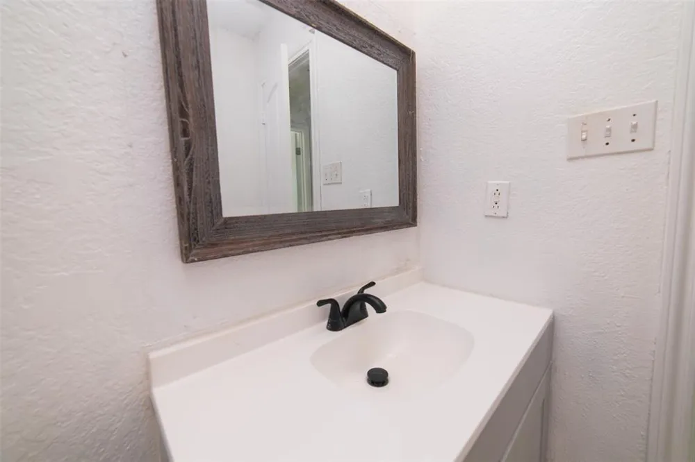 3844 Waldorf Street Fort Worth, TX 76119