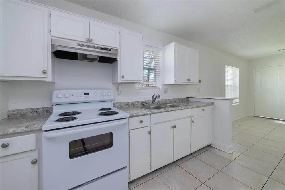 3844 Waldorf Street Fort Worth, TX 76119