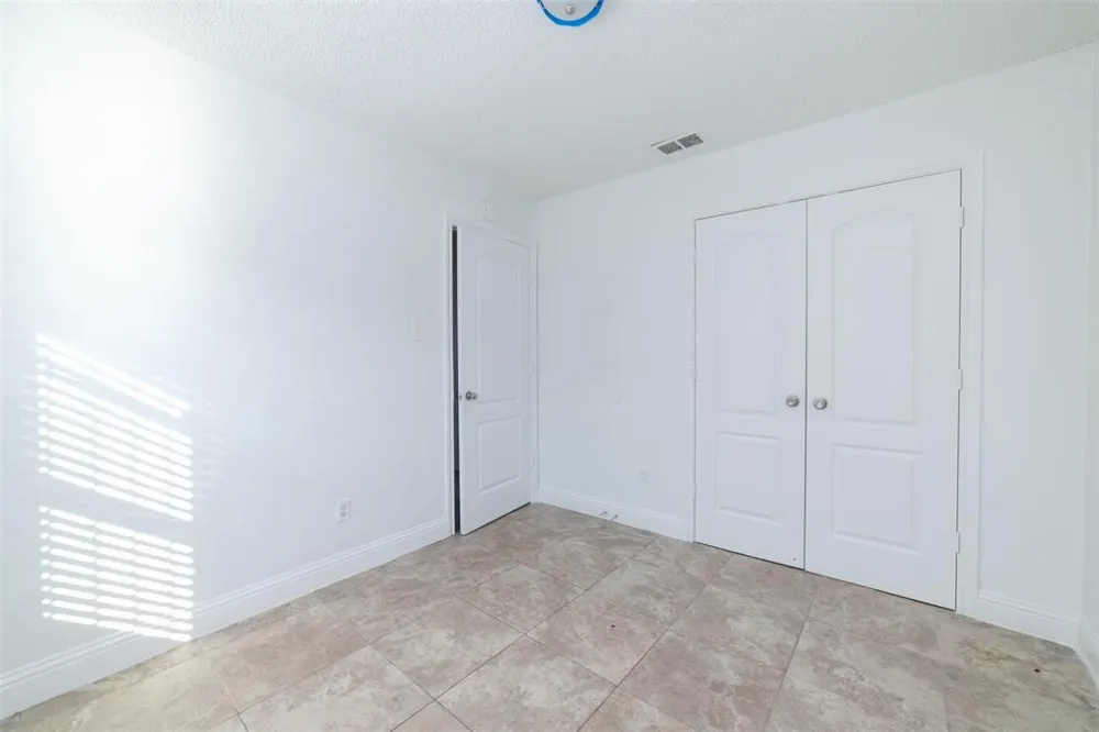 3844 Waldorf Street Fort Worth, TX 76119