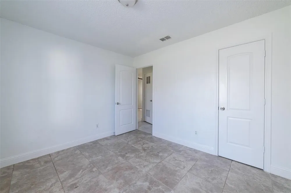3844 Waldorf Street Fort Worth, TX 76119