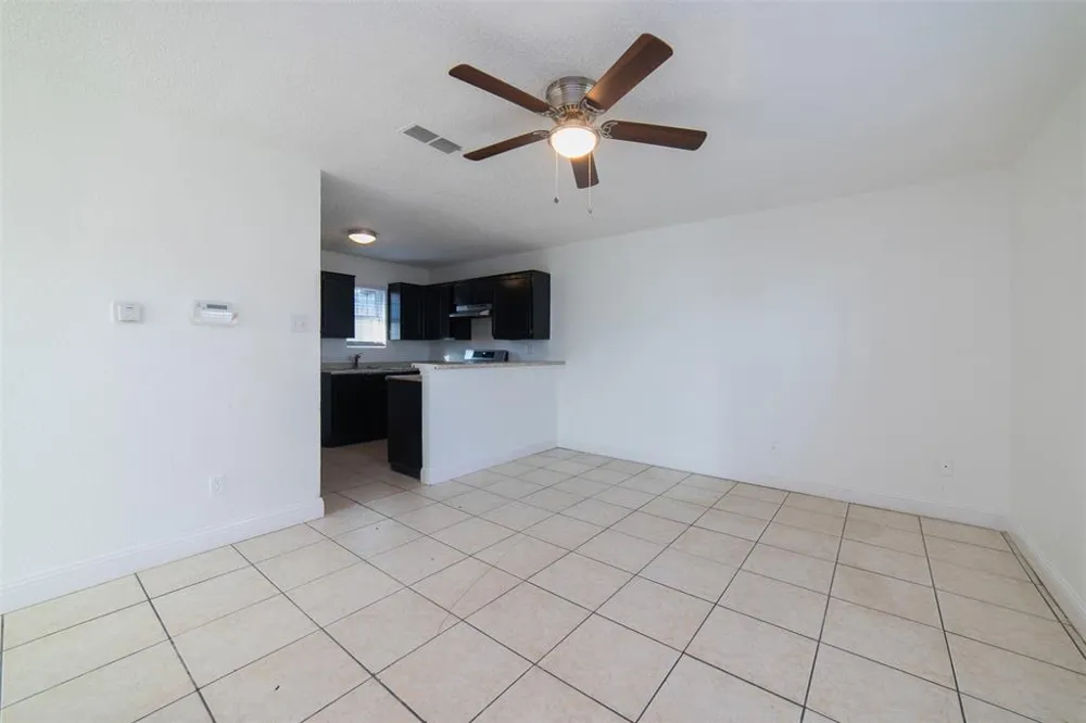 3844 Waldorf Street Fort Worth, TX 76119