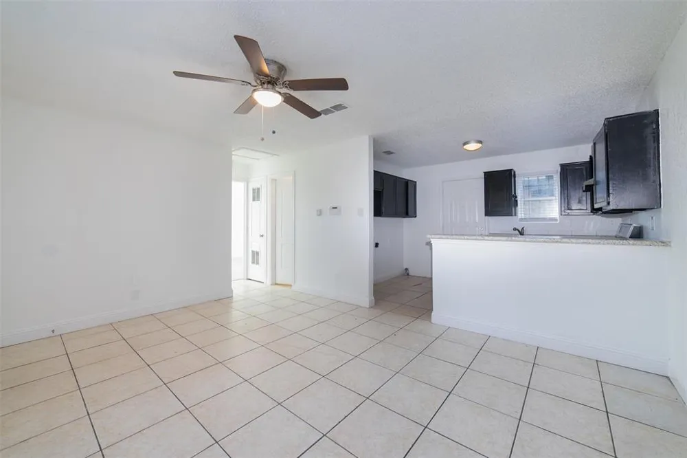 3844 Waldorf Street Fort Worth, TX 76119