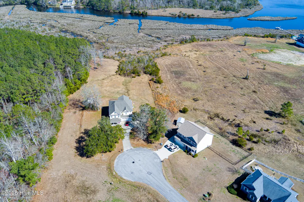 208 Willas Court Holly Ridge, NC 28445