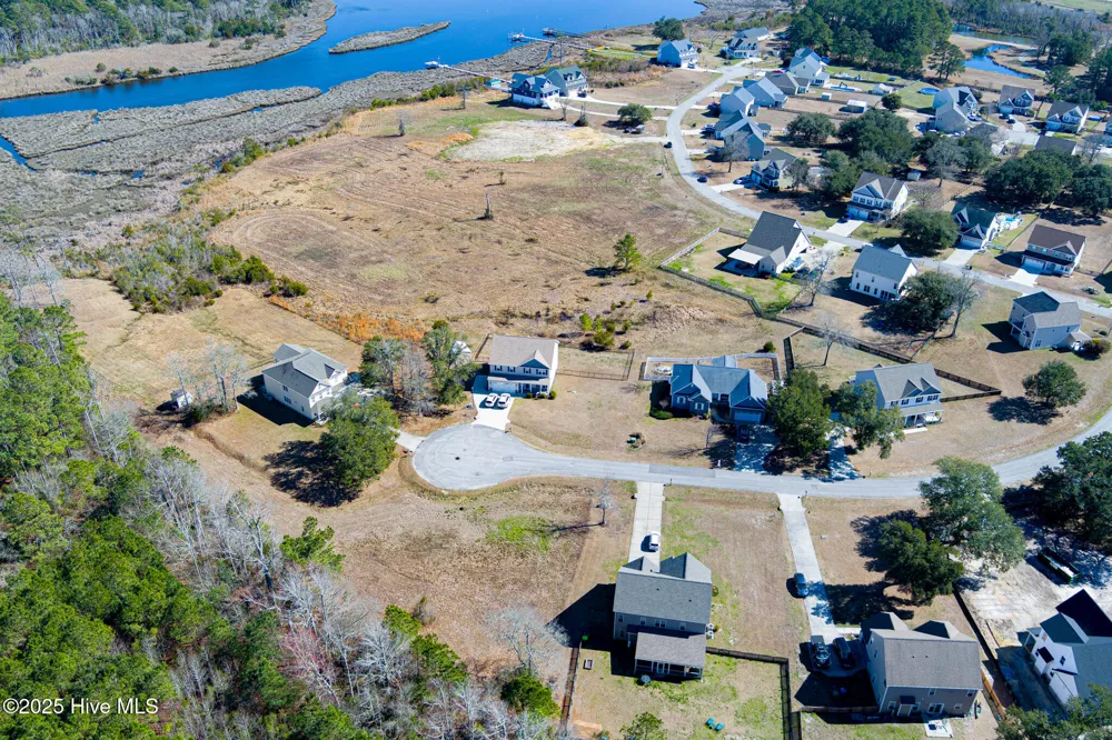 208 Willas Court Holly Ridge, NC 28445