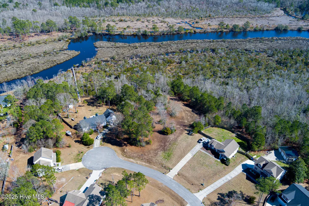 226 Gelynda Court Holly Ridge, NC 28445