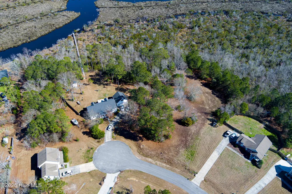 226 Gelynda Court Holly Ridge, NC 28445