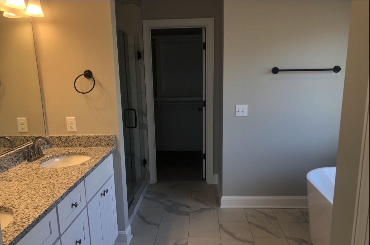 1020 Harness Cir Gallatin, TN 37066