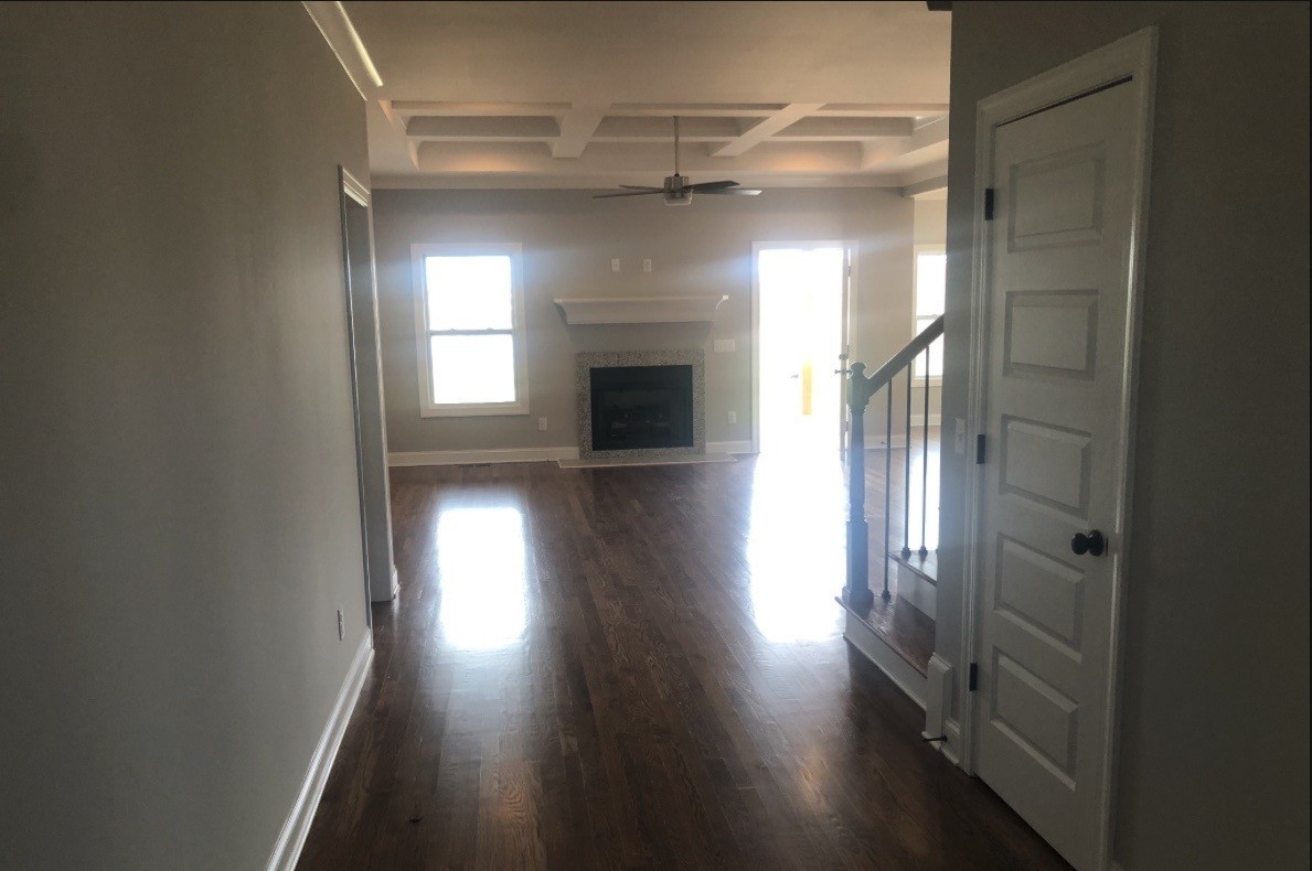 1020 Harness Cir Gallatin, TN 37066