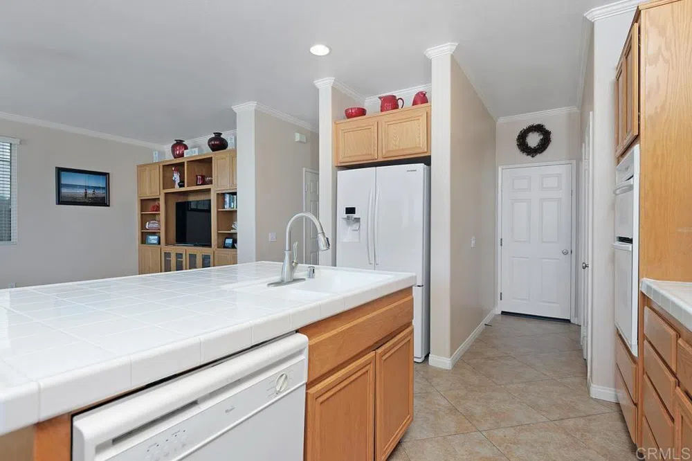 6963 Tradewinds Drive Carlsbad, CA 92011