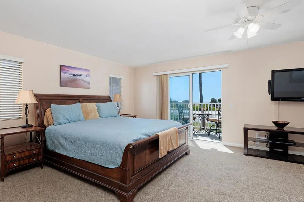 6963 Tradewinds Drive Carlsbad, CA 92011