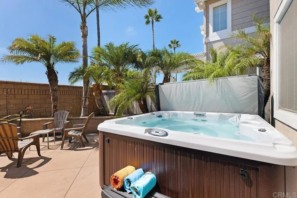 6963 Tradewinds Drive Carlsbad, CA 92011