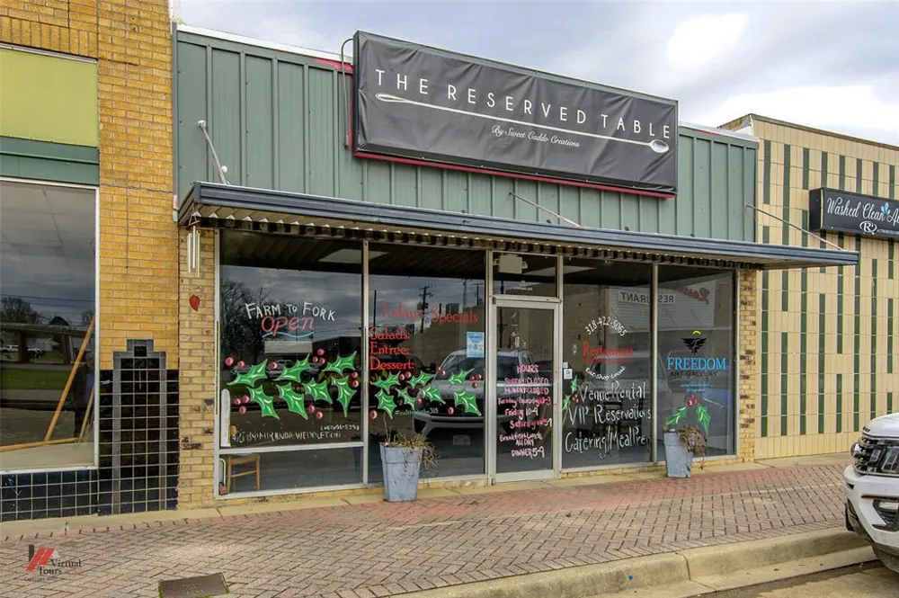 126 W Louisiana Avenue Vivian, LA 71082