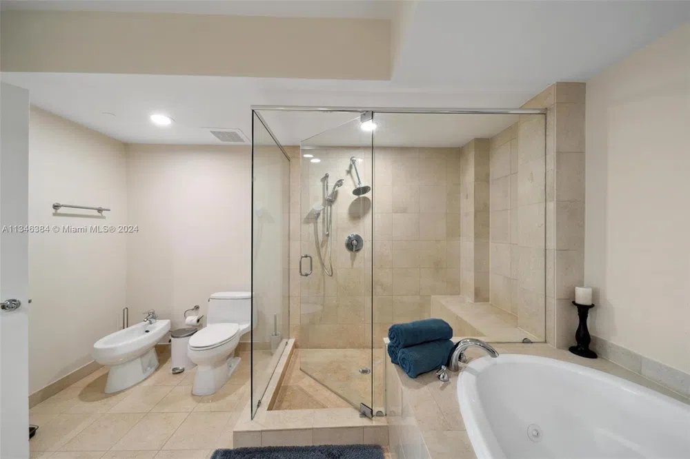 1830 S Ocean Dr #4602 Hallandale Beach, FL 33009