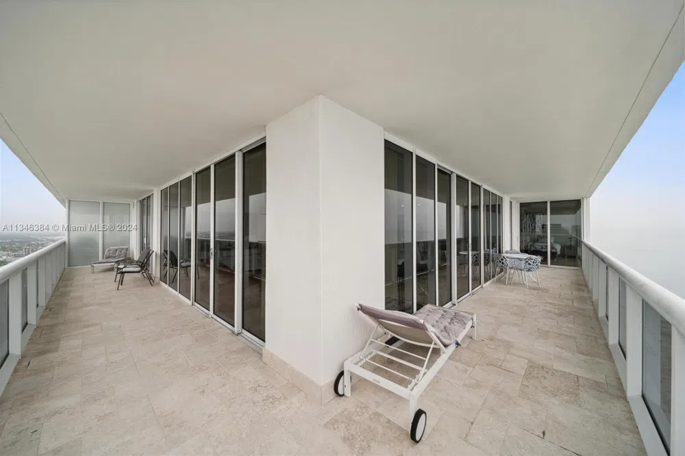 1830 S Ocean Dr #4602 Hallandale Beach, FL 33009