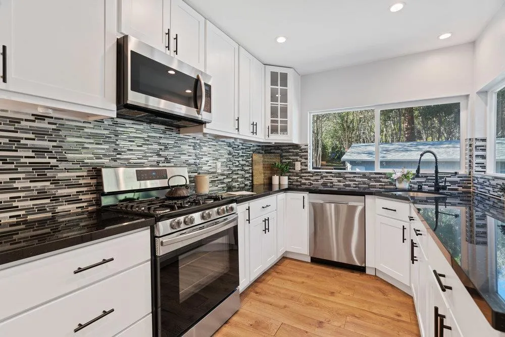 564 Hillcrest Drive Felton, CA 95018