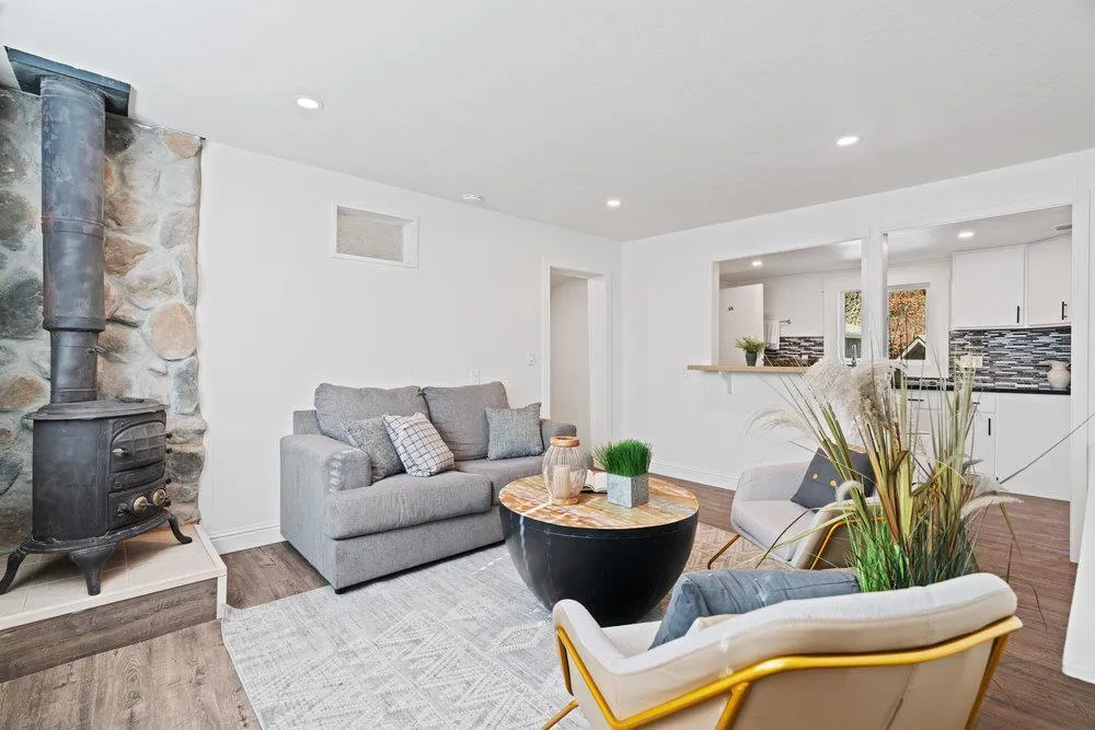 564 Hillcrest Drive Felton, CA 95018