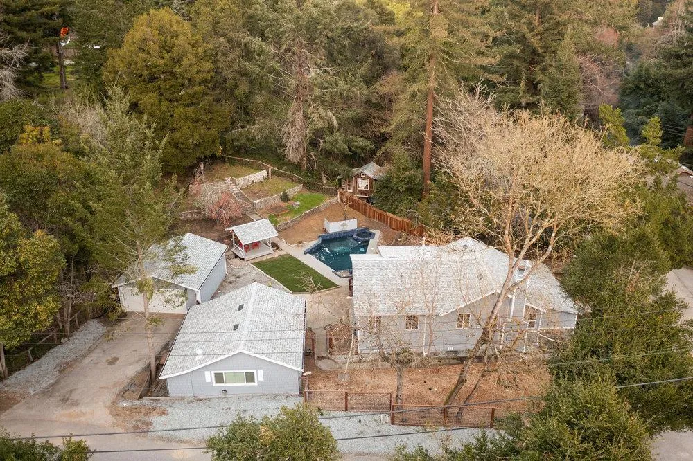 564 Hillcrest Drive Felton, CA 95018