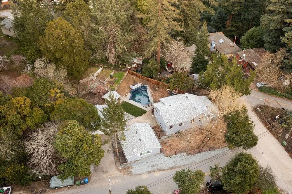 564 Hillcrest Drive Felton, CA 95018