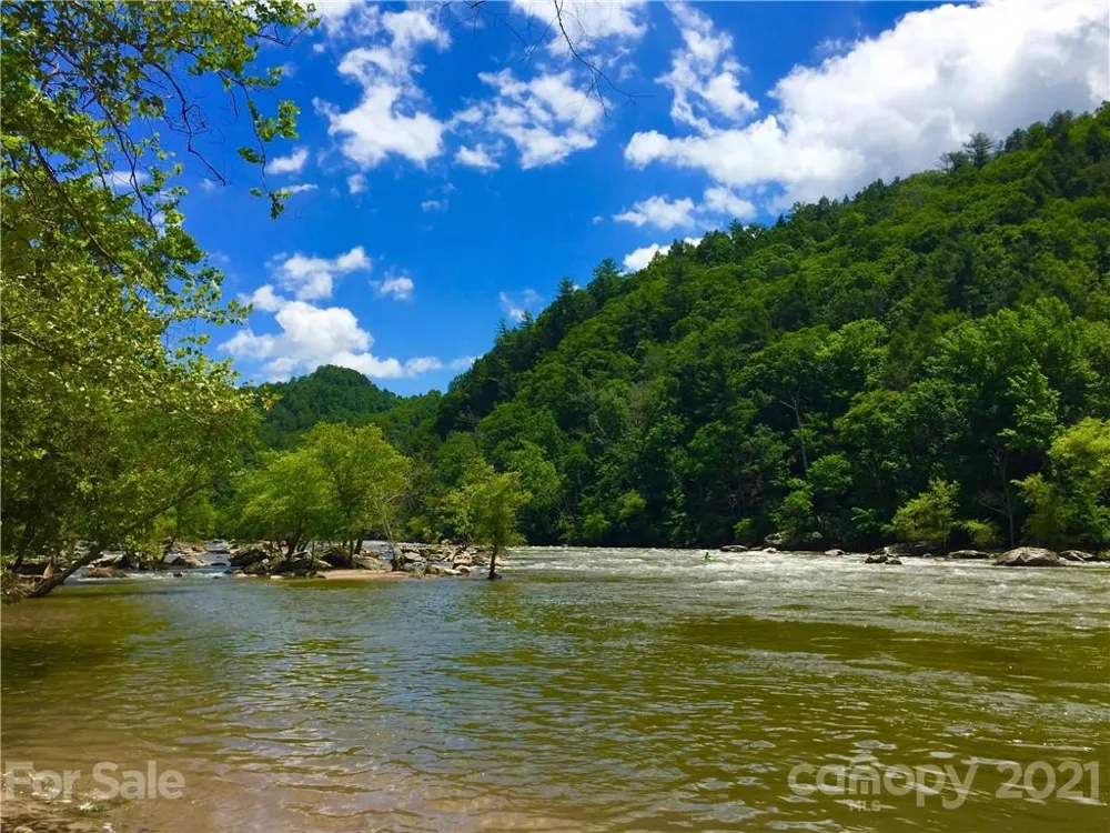 141 River Club Trail #8 Marshall, NC 28753