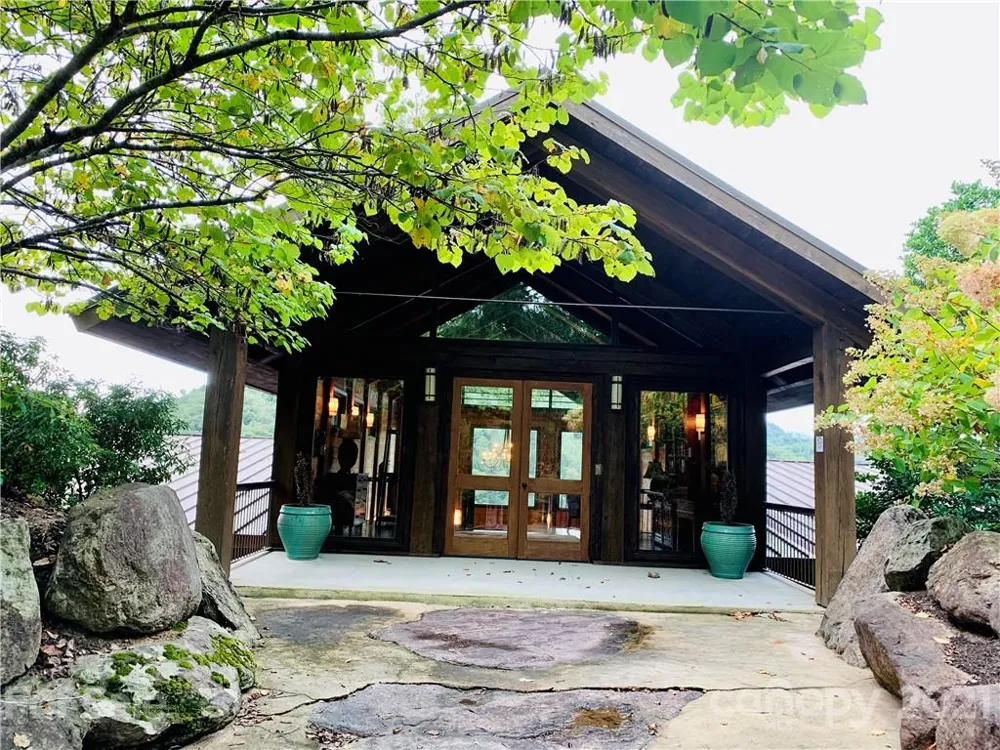 141 River Club Trail #8 Marshall, NC 28753