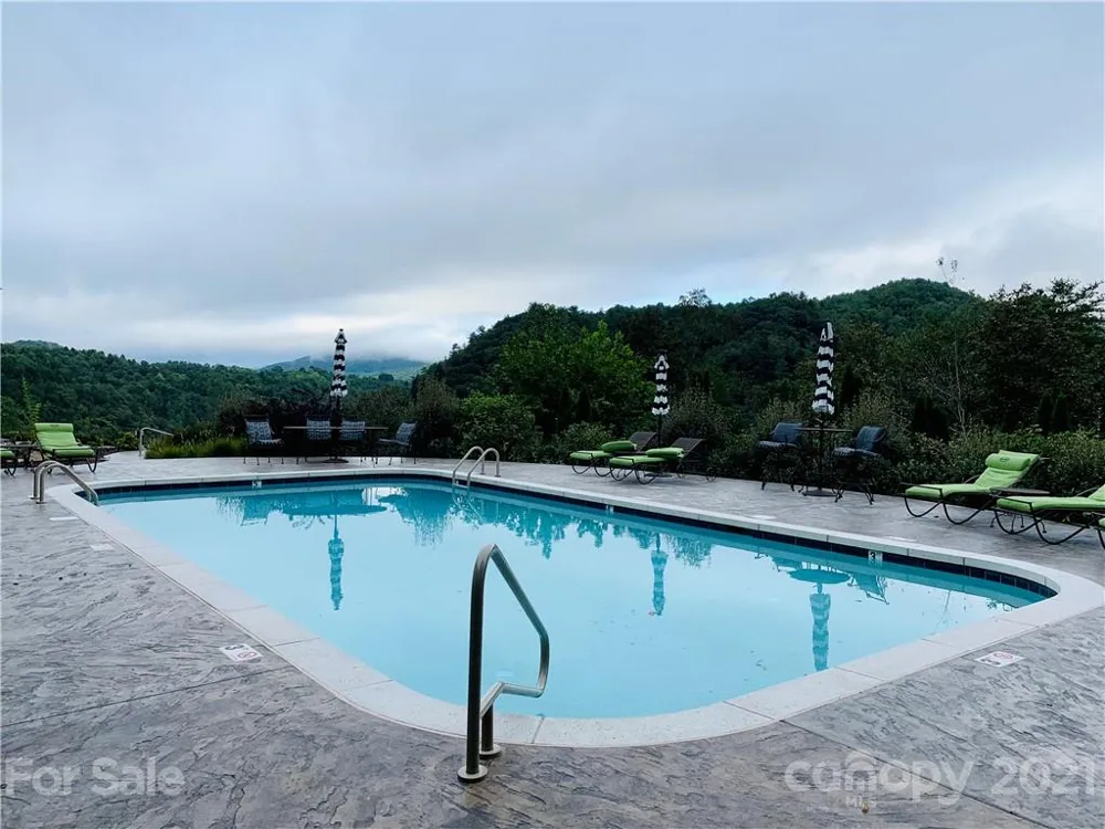 141 River Club Trail #8 Marshall, NC 28753