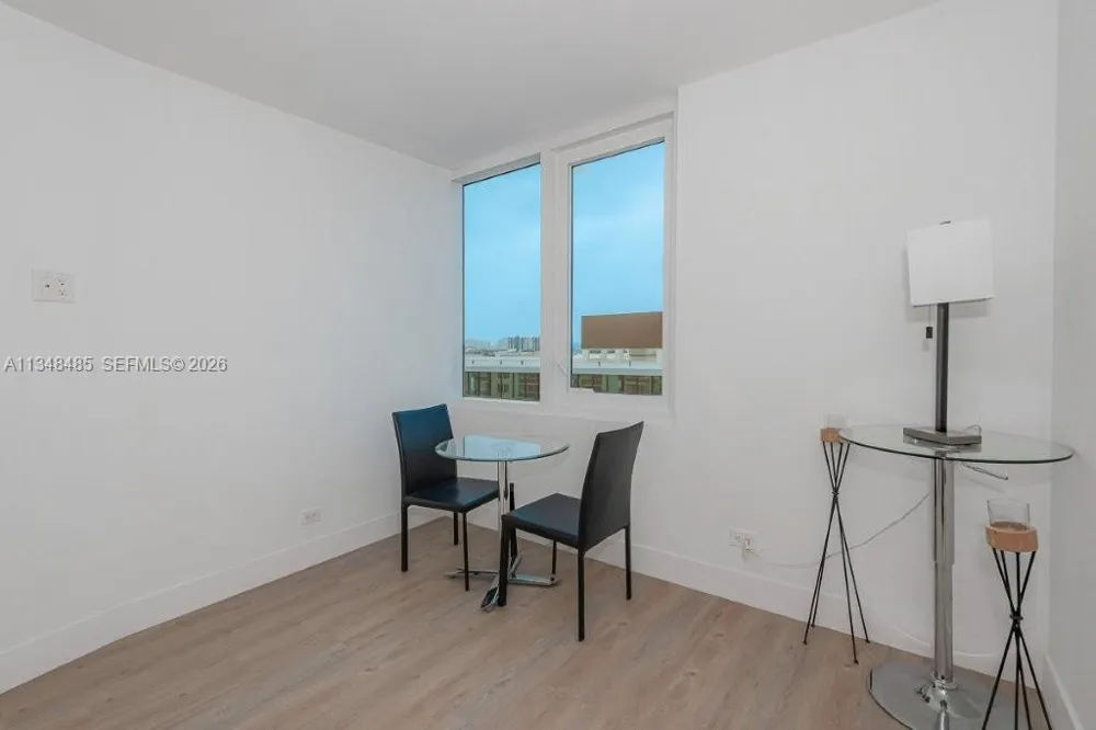 2301 Collins Ave #927 Miami Beach, FL 33139