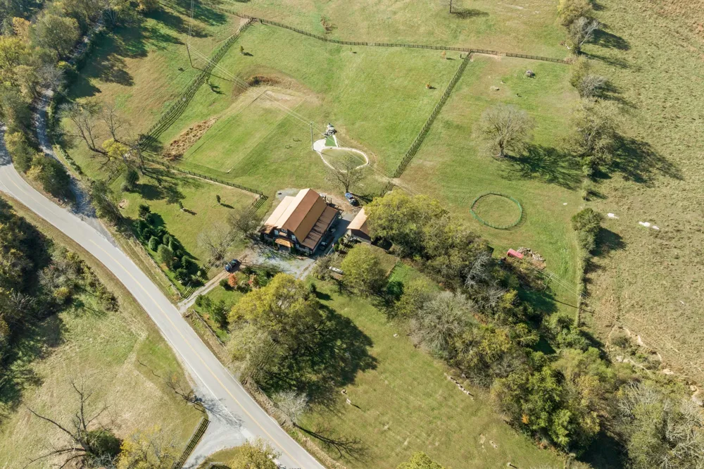 11528 Dodson Branch Hwy Gainesboro, TN 38562