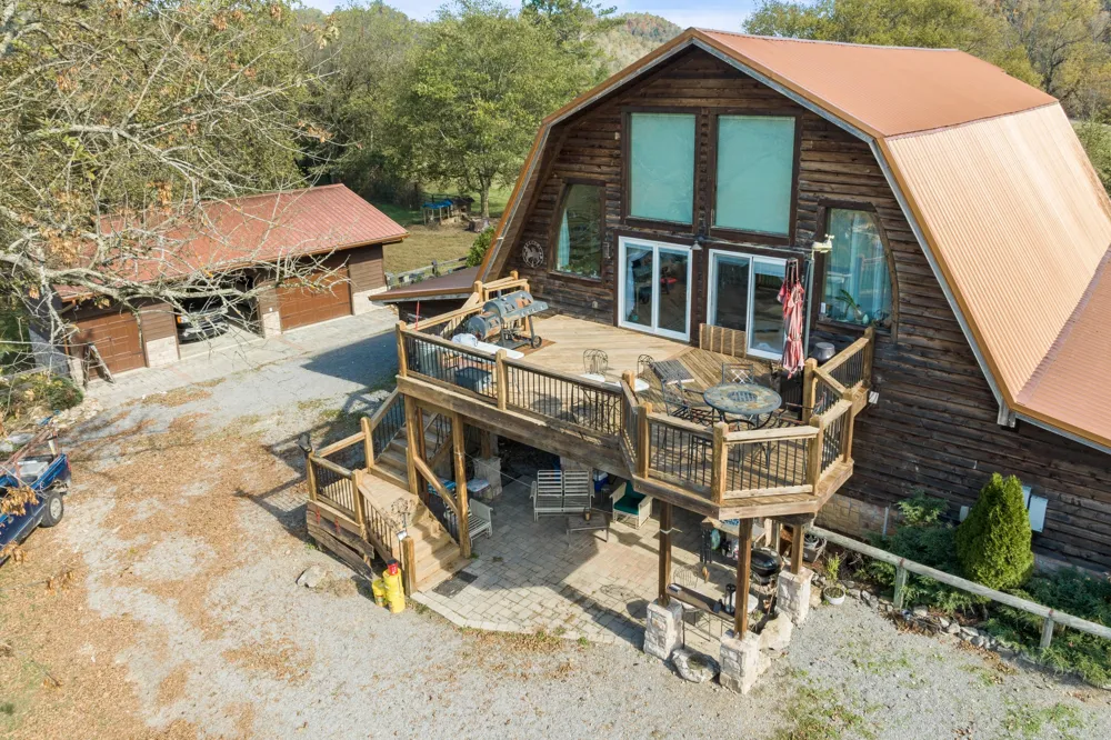 11528 Dodson Branch Hwy Gainesboro, TN 38562