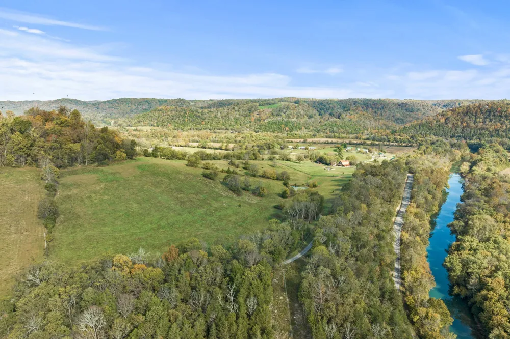 11528 Dodson Branch Hwy Gainesboro, TN 38562