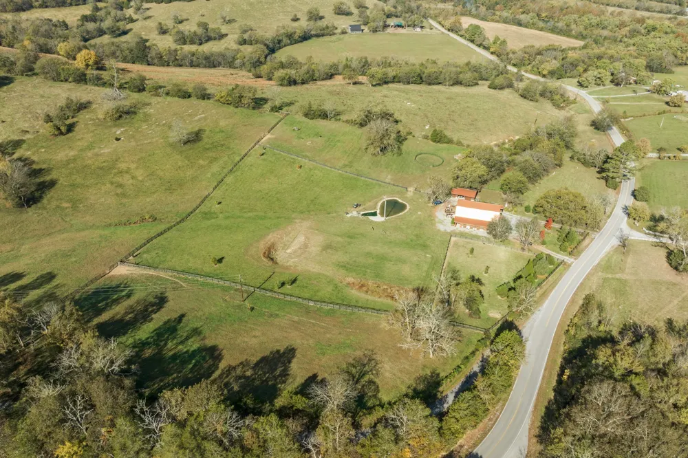 11528 Dodson Branch Hwy Gainesboro, TN 38562