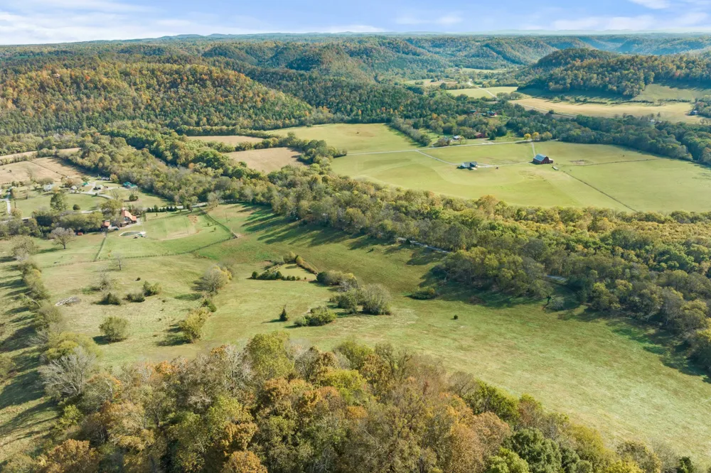 11528 Dodson Branch Hwy Gainesboro, TN 38562