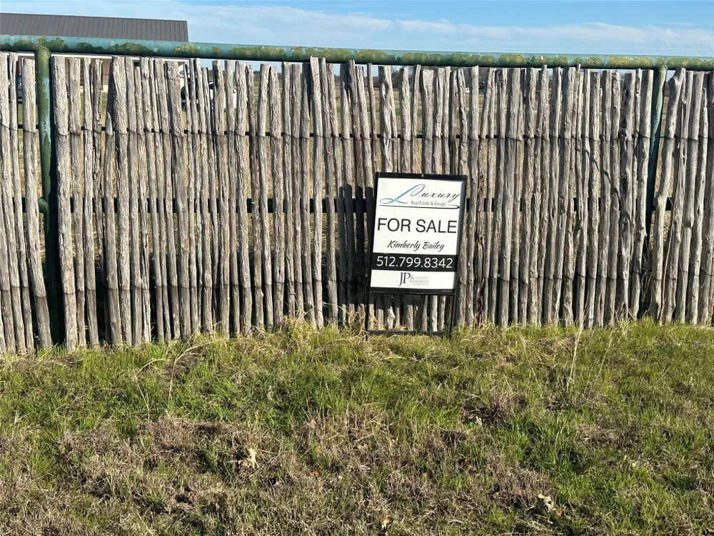 400 County Rd 167 Georgetown, TX 78626