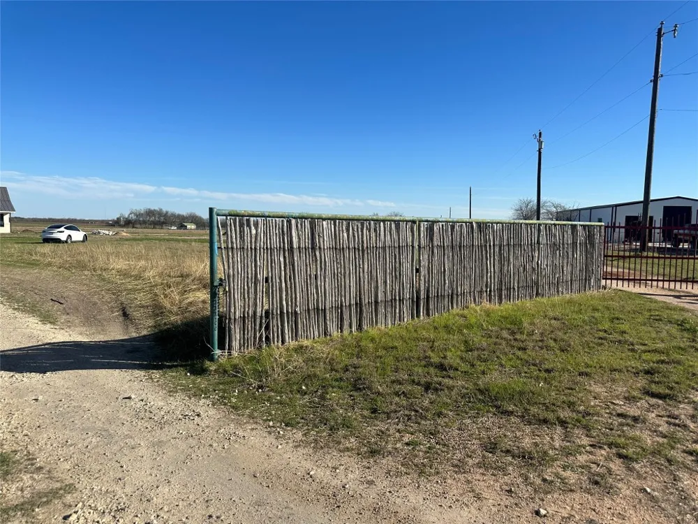 400 County Rd 167 Georgetown, TX 78626