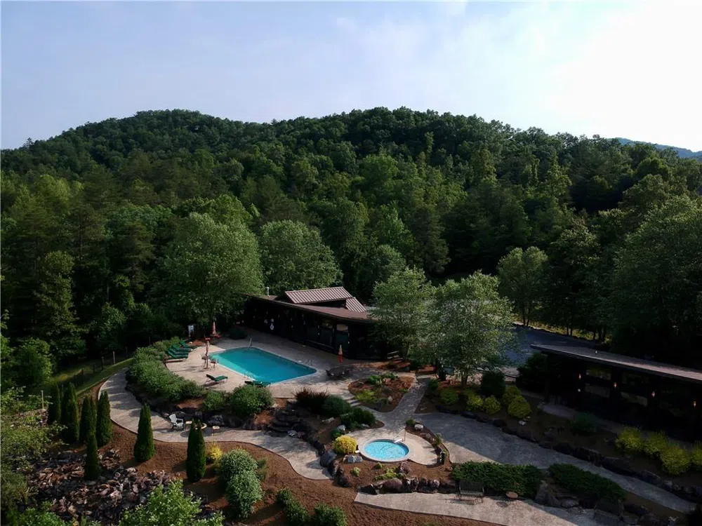 305 Raccoon Run #25 Marshall, NC 28753