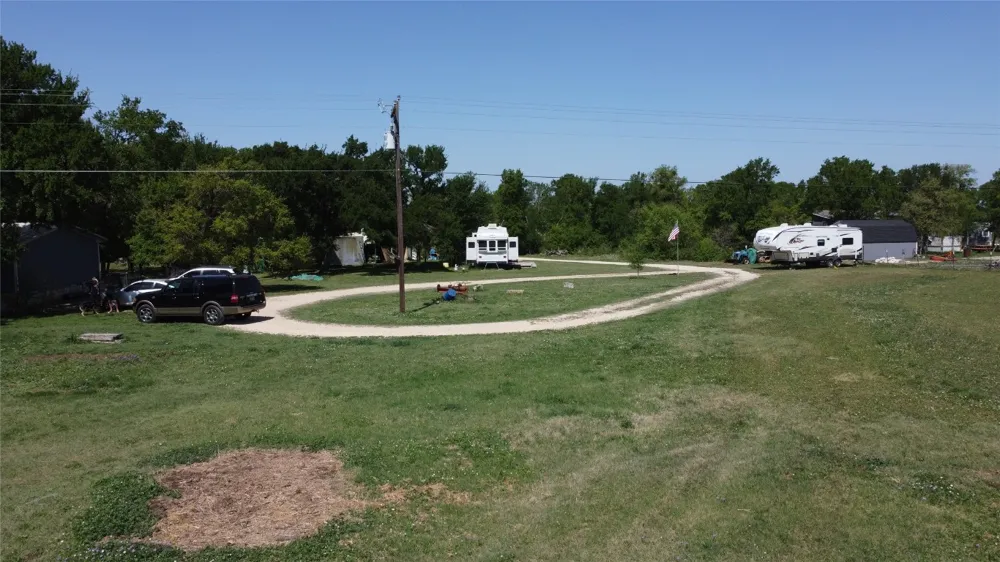 240 County Road 344 Jarrell, TX 76537