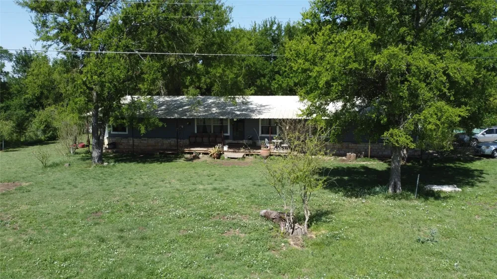 240 County Road 344 Jarrell, TX 76537