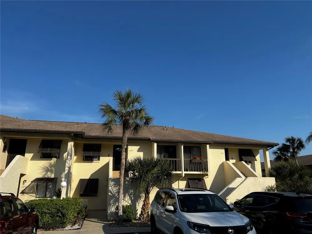 4638 LONGWATER CHASE #94 Sarasota, FL 34235