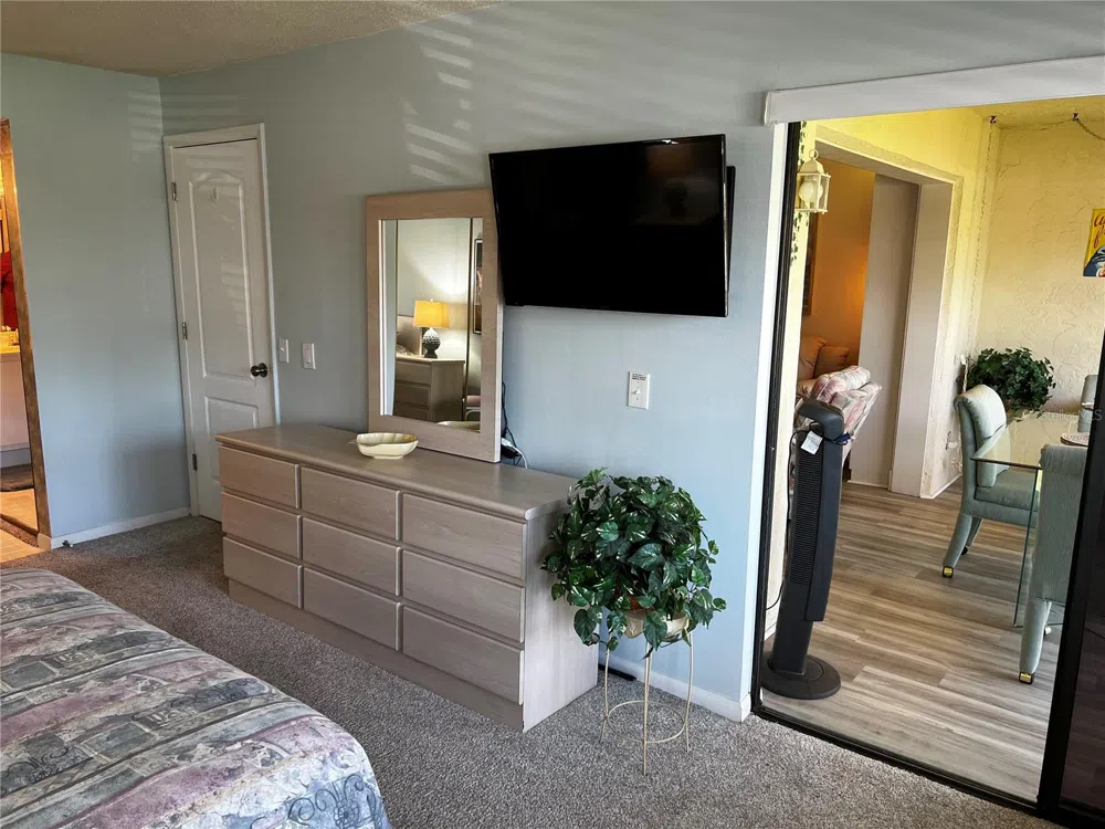 4638 LONGWATER CHASE #94 Sarasota, FL 34235
