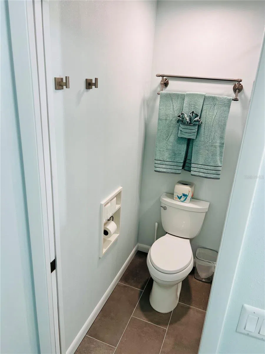 4638 LONGWATER CHASE #94 Sarasota, FL 34235