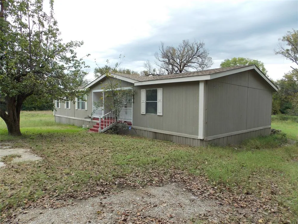 501 S New Hope Road Kennedale, TX 76060